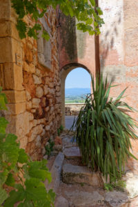 202007_0379_roussillon_vue_porte_wmk