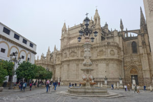 202212_seville_1909_cathedrale_santa_cruz_wmk