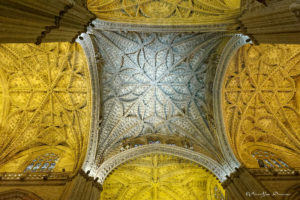 202212_seville_1937_cathedrale_santa_cruz_wmk